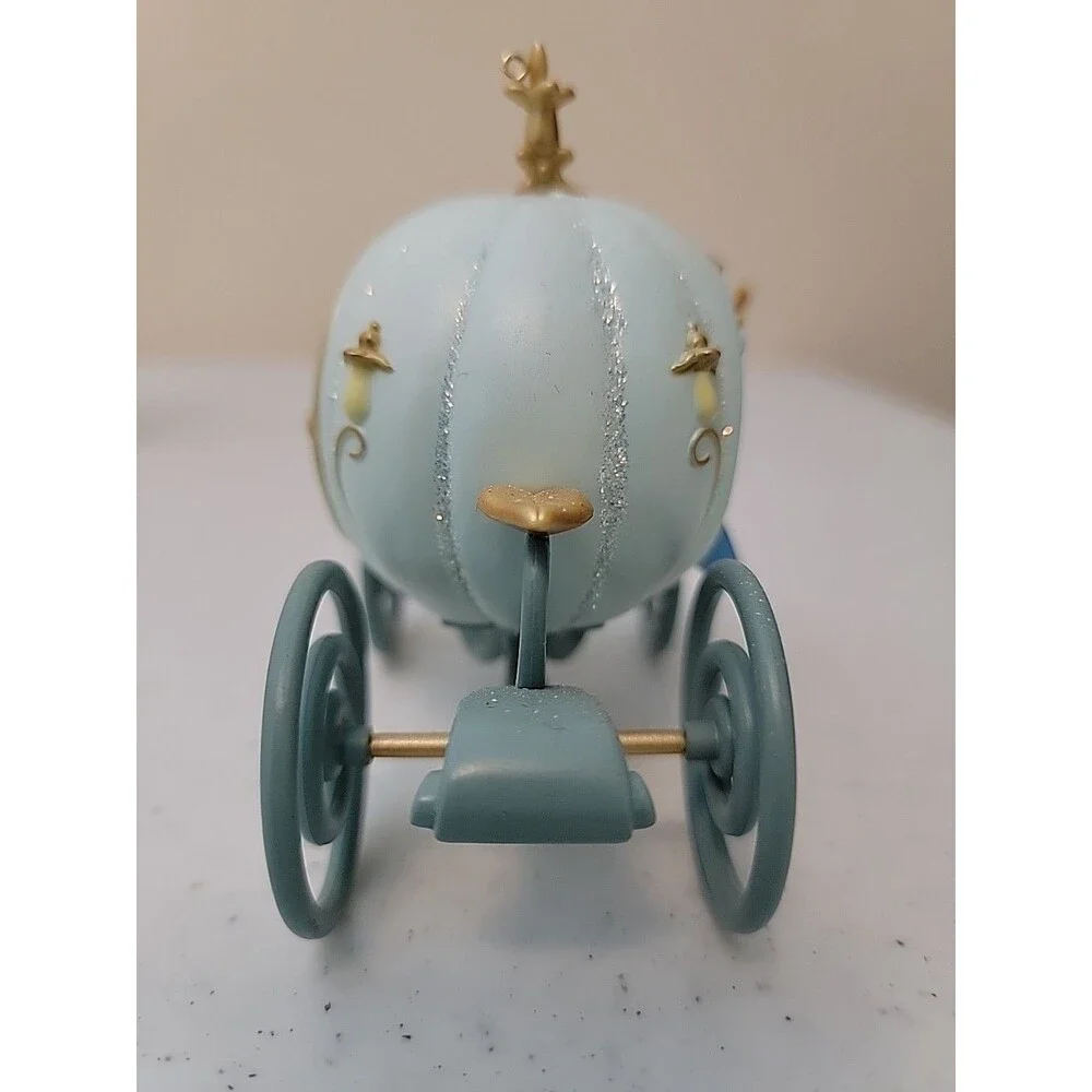 Hallmark Keepsake Ornament Walt Disney's Cinderella 